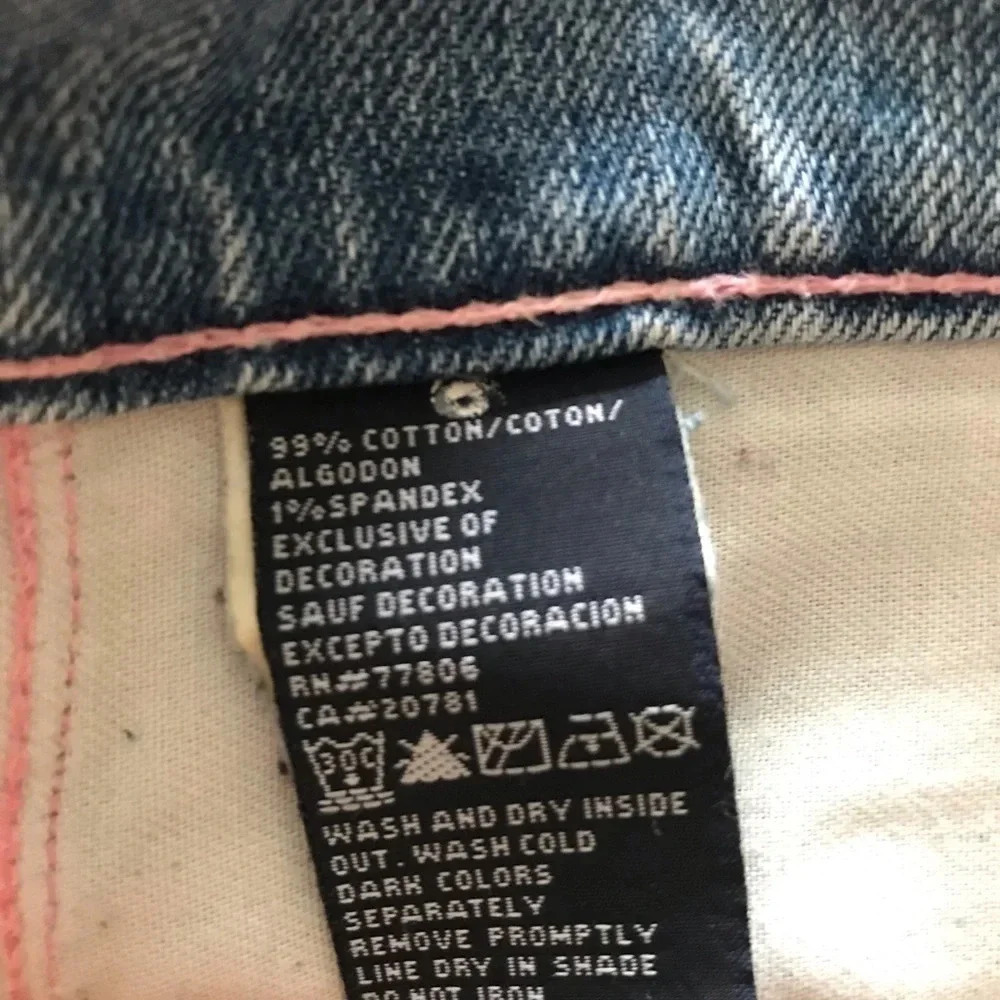 Tommy Hilfiger Capri Distressed Cropped Jeans - Picture 4 of 7